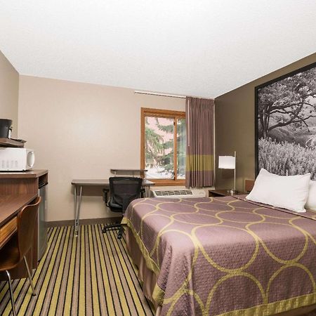 Super 8 By Wyndham St. Cloud Motel Екстериор снимка