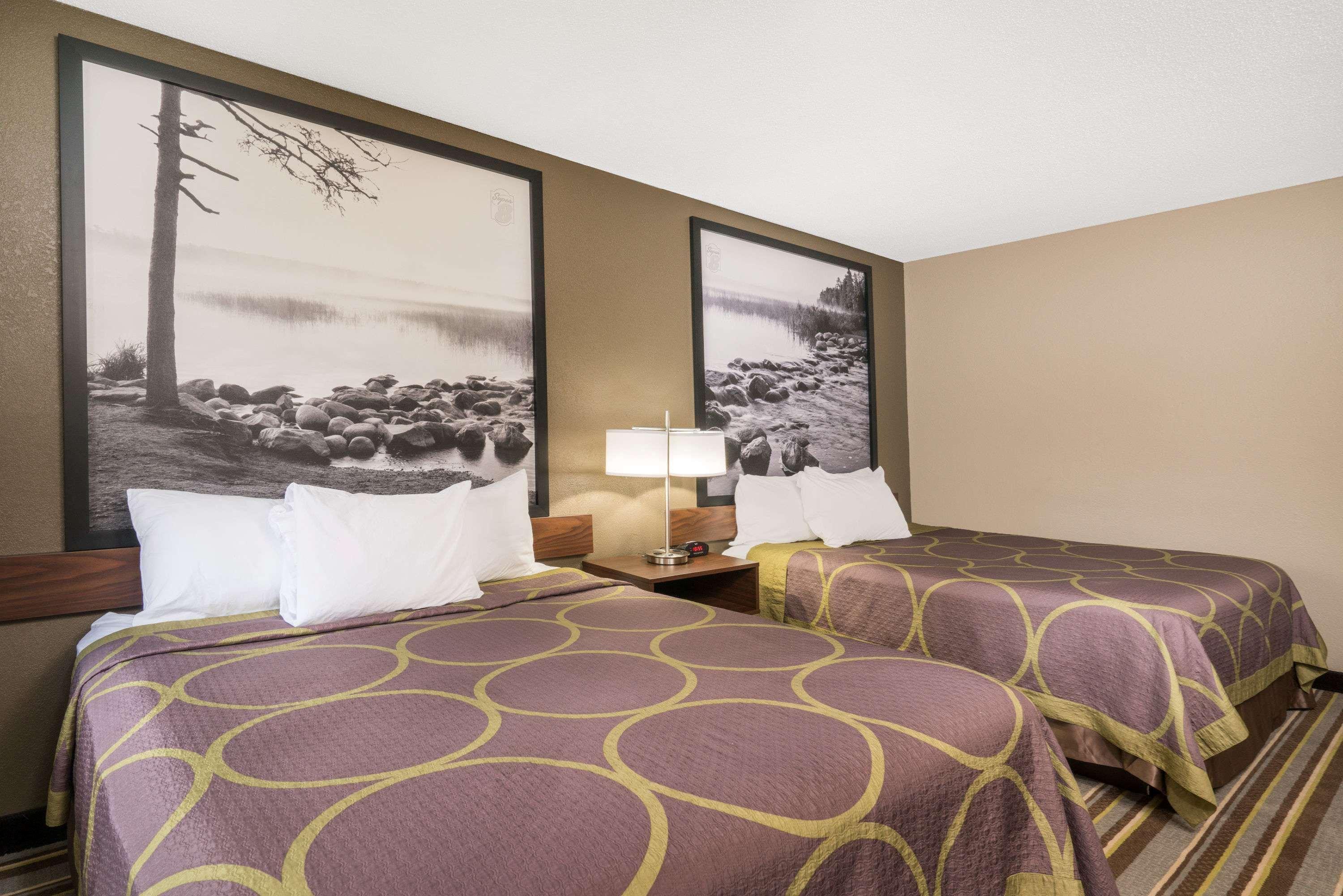 Super 8 By Wyndham St. Cloud Motel Екстериор снимка
