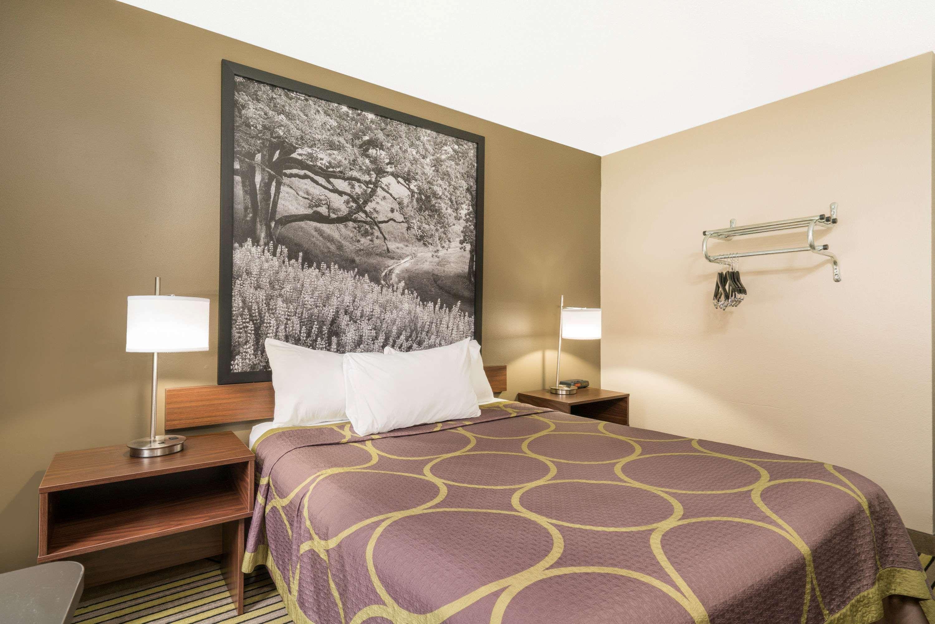 Super 8 By Wyndham St. Cloud Motel Екстериор снимка