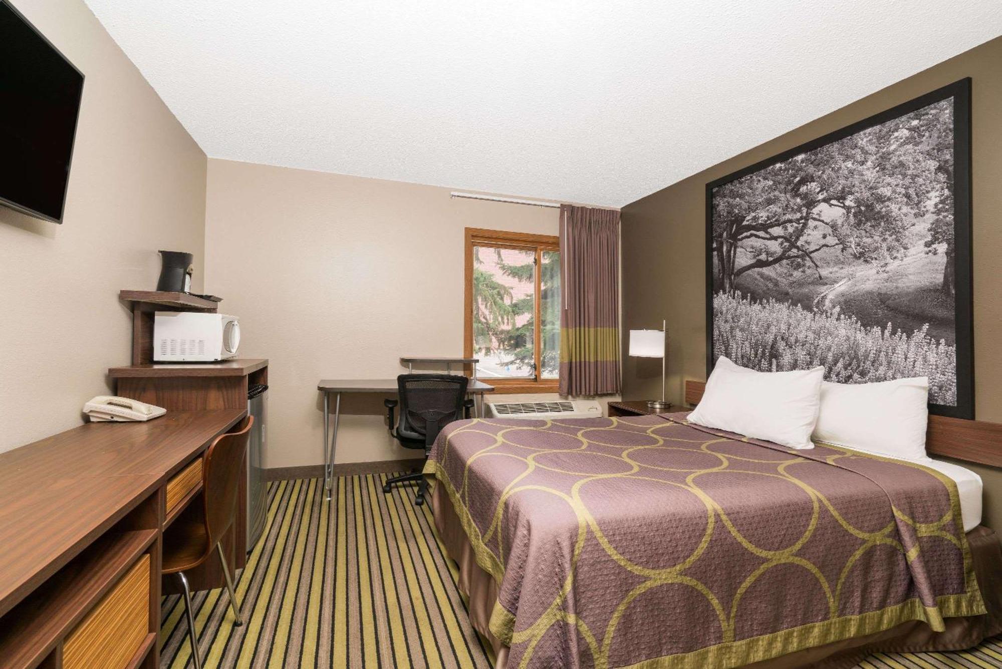 Super 8 By Wyndham St. Cloud Motel Екстериор снимка